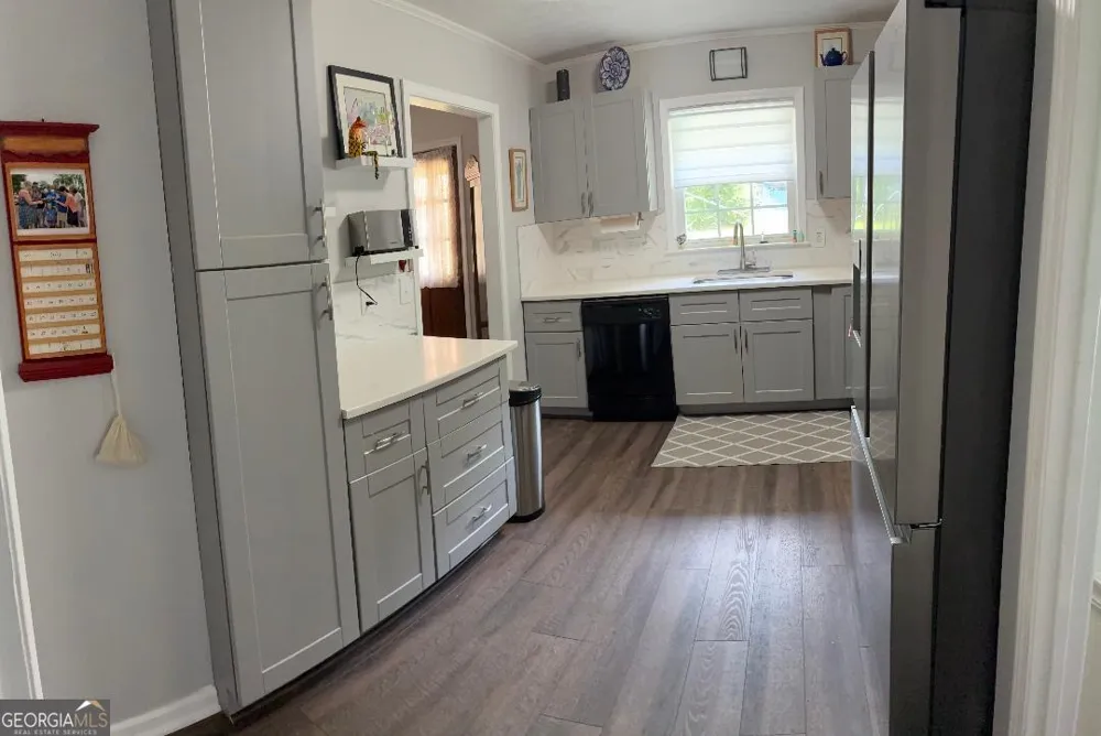 533 Breezy DR SW Marietta, GA 30064