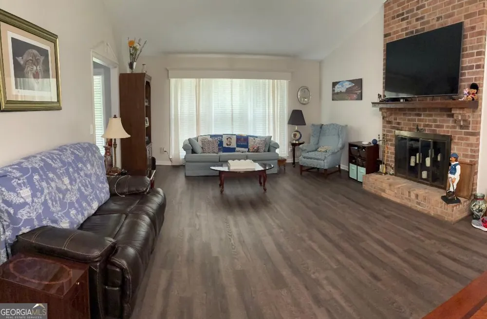 533 Breezy DR SW Marietta, GA 30064