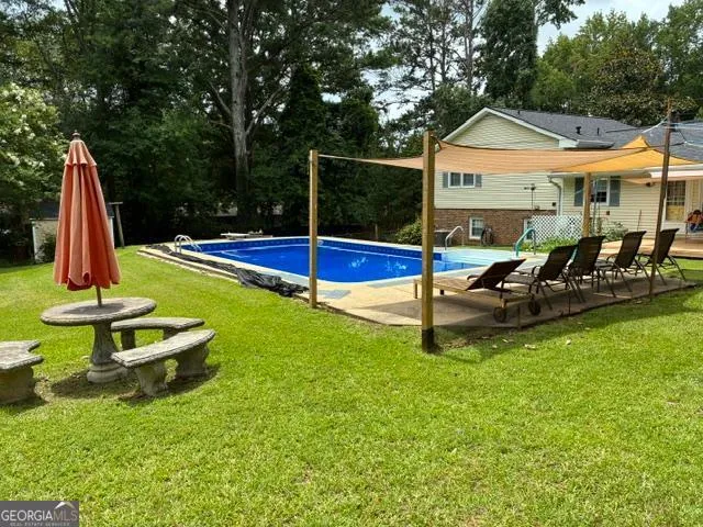 533 Breezy DR SW Marietta, GA 30064