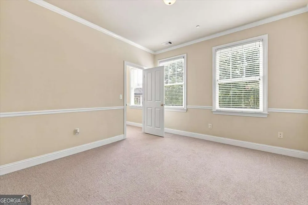 1017 Emory Parc PL Decatur, GA 30033