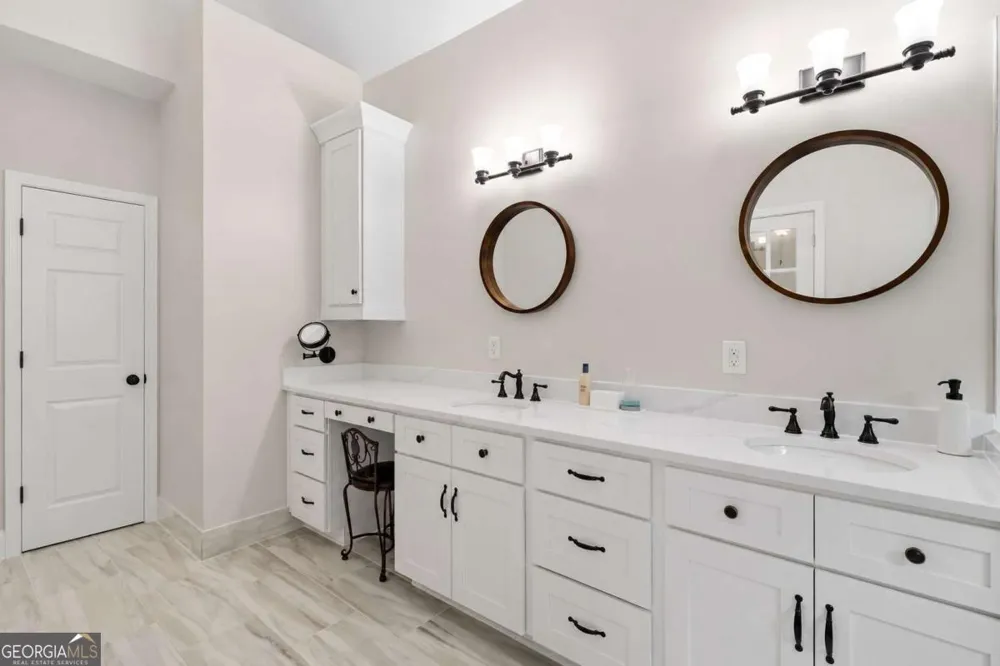 2045 Southers CIR Suwanee, GA 30024