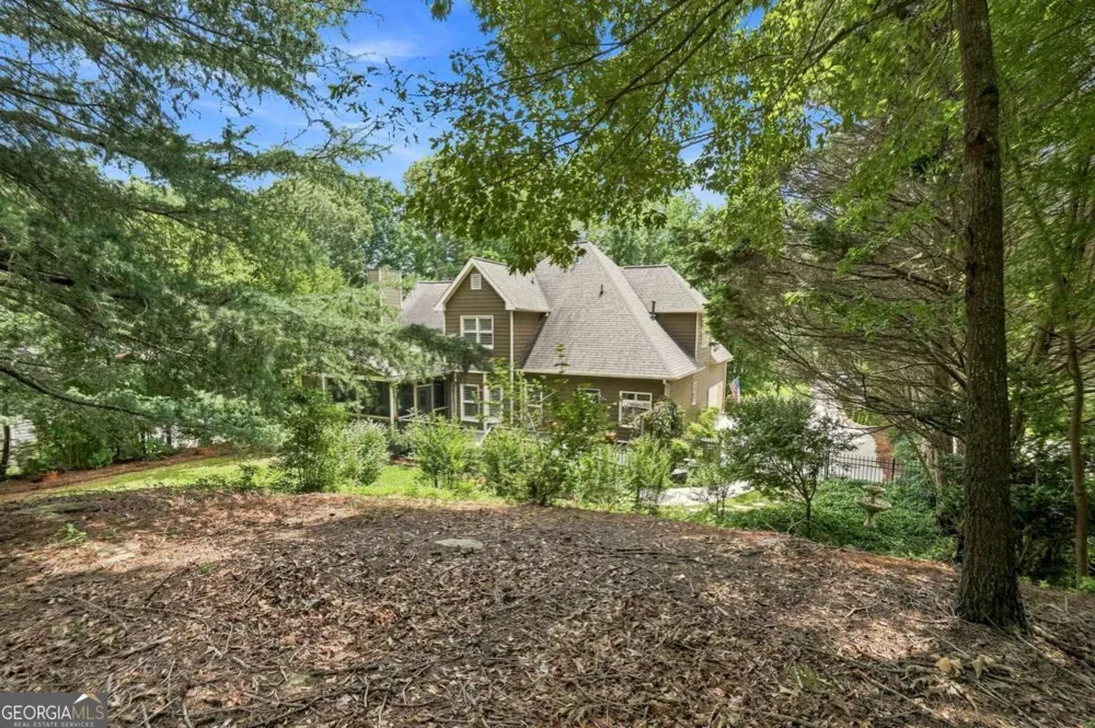 2045 Southers CIR Suwanee, GA 30024