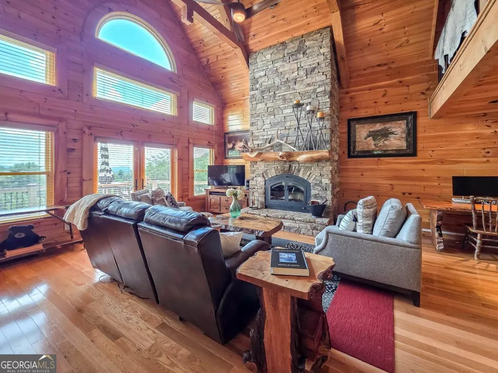 965 My Mountain RD Morganton, GA 30560