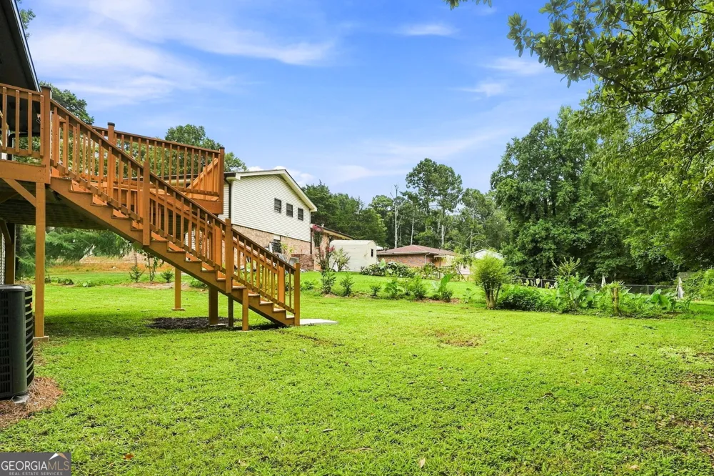 5827 Christopher LN Lithonia, GA 30058