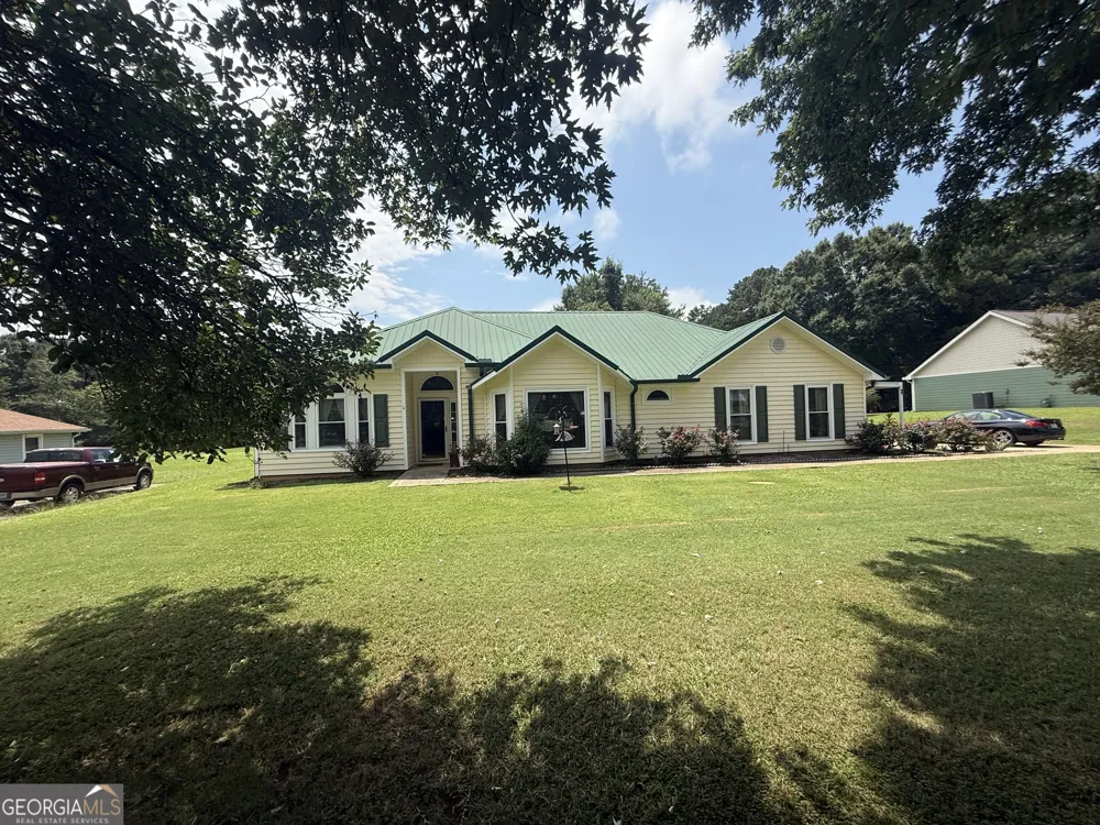 95 Firethorne DR Newnan, GA 30265