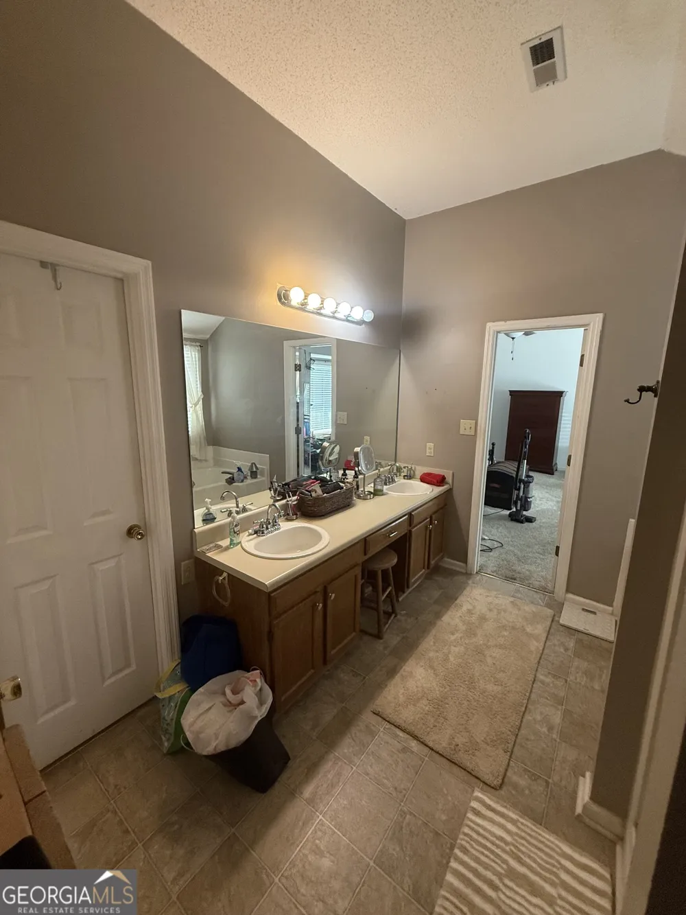 95 Firethorne DR Newnan, GA 30265