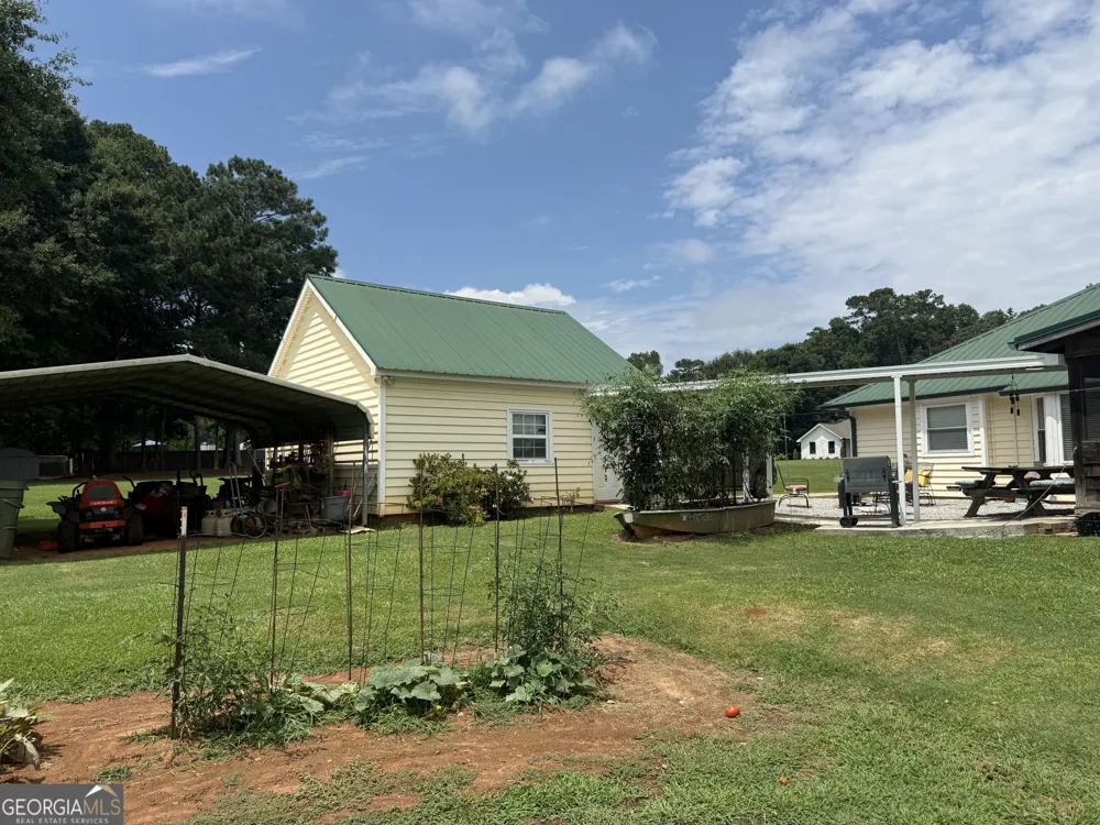 95 Firethorne DR Newnan, GA 30265