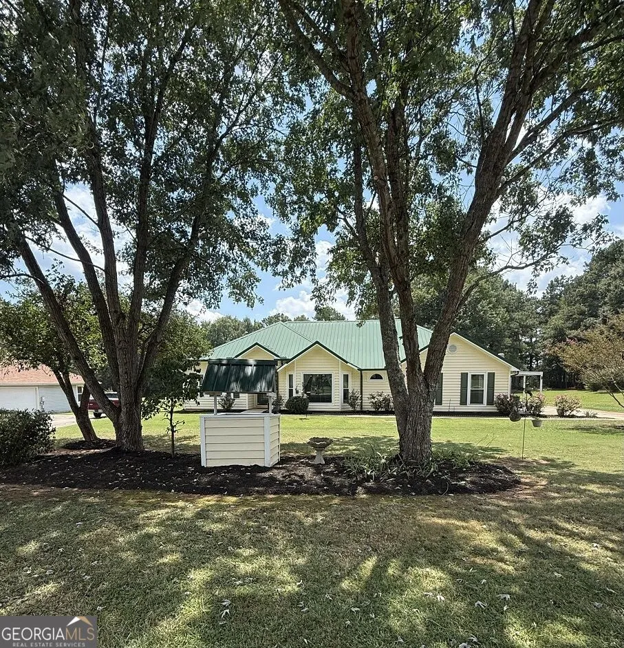 95 Firethorne DR Newnan, GA 30265
