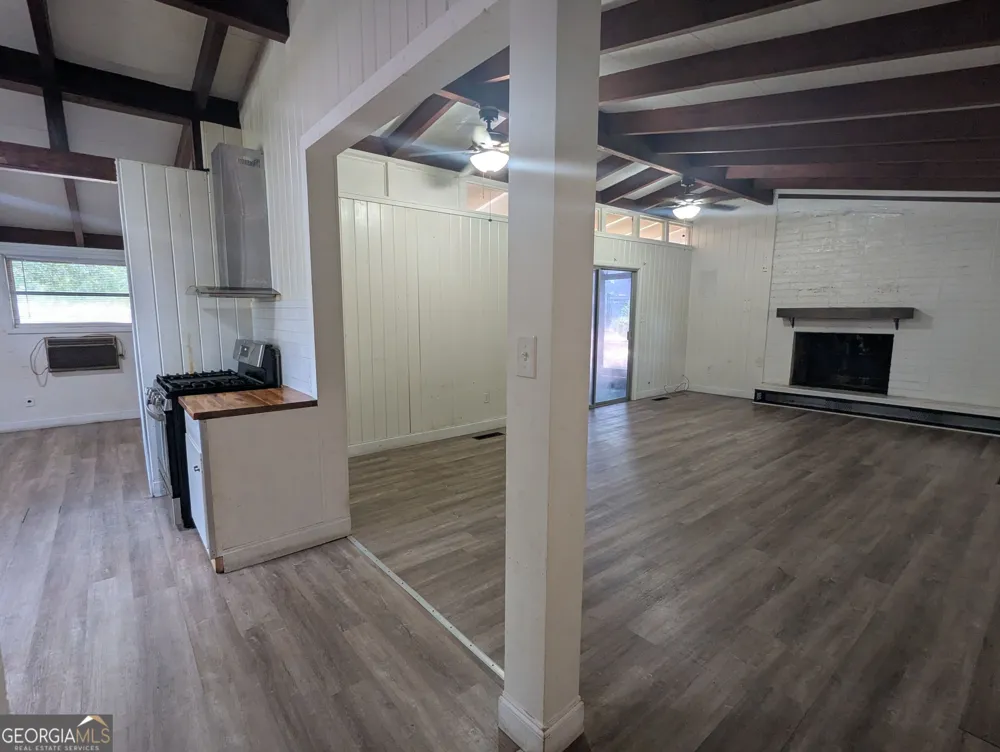 2021 Whispering Pines RD Albany, GA 31707