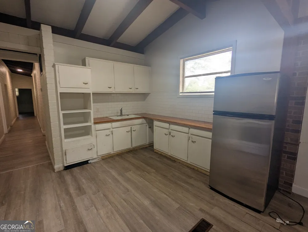 2021 Whispering Pines RD Albany, GA 31707
