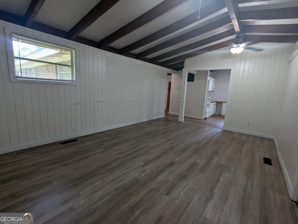 2021 Whispering Pines RD Albany, GA 31707