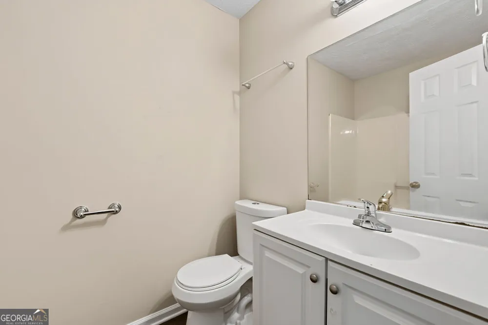 2041 Charter MNR Lithonia, GA 30058