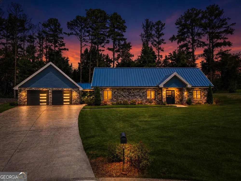 40 Red Oak CIR Buchanan, GA 30113