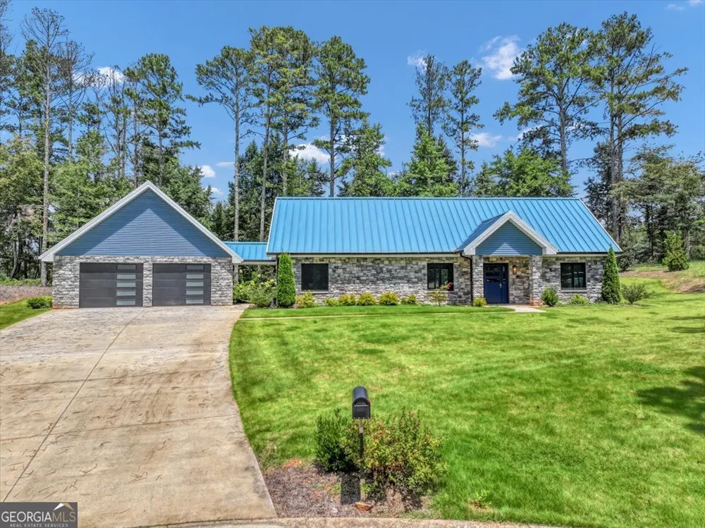 40 Red Oak CIR Buchanan, GA 30113