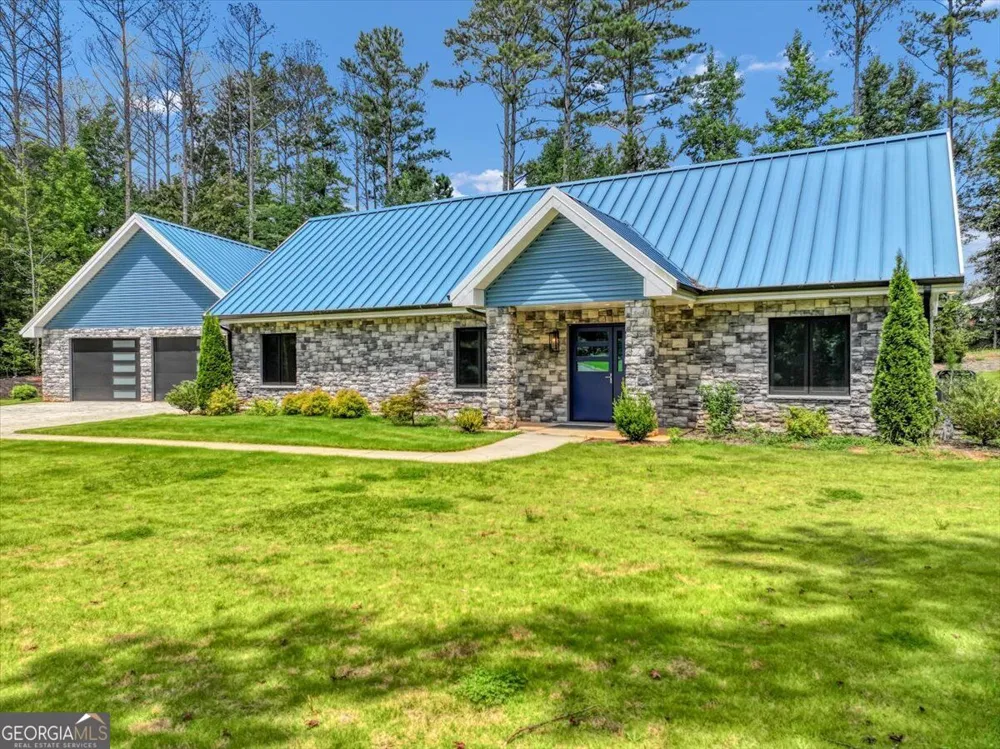 40 Red Oak CIR Buchanan, GA 30113