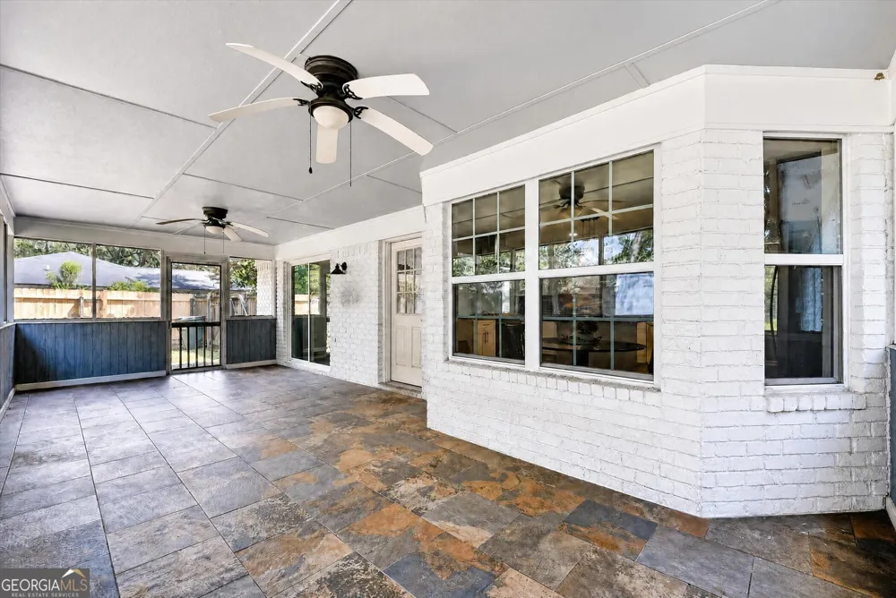 214 Jefferson CIR SE Allenhurst, GA 31301