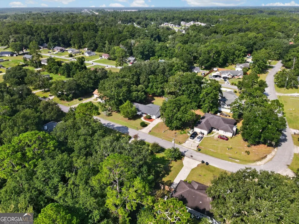 214 Jefferson CIR SE Allenhurst, GA 31301