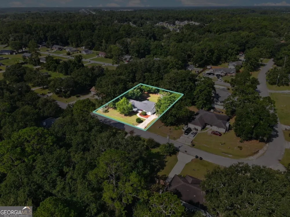 214 Jefferson CIR SE Allenhurst, GA 31301