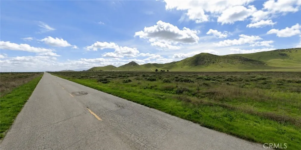 111 Soda Lake California Valley, CA 93453