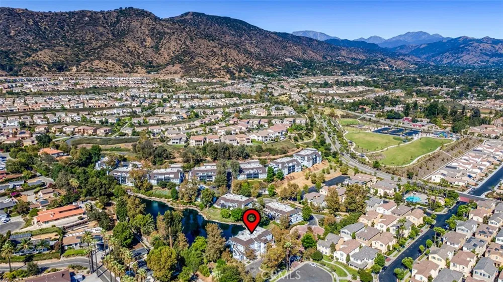 1005 Lakeview Azusa, CA 91702