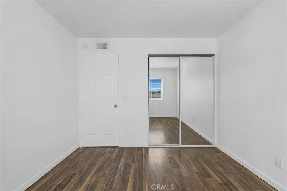 1005 Lakeview Azusa, CA 91702