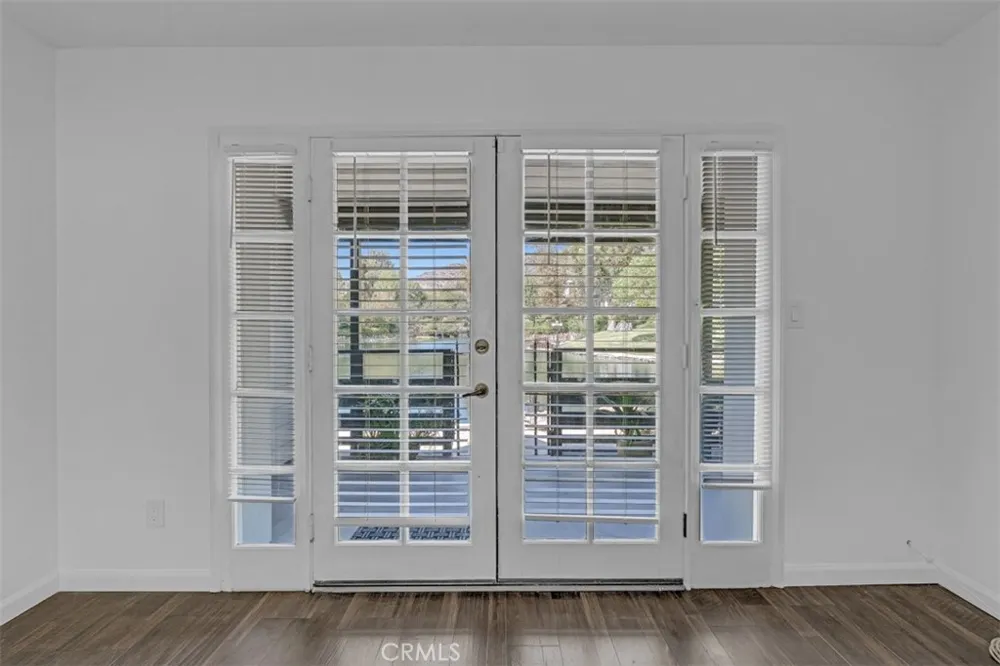 1005 Lakeview Azusa, CA 91702