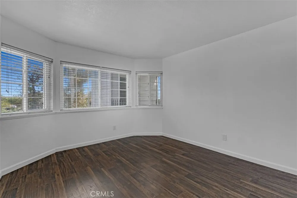 1005 Lakeview Azusa, CA 91702