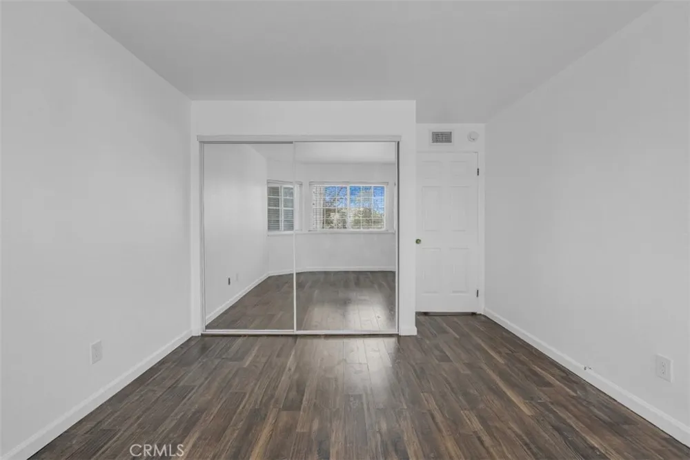 1005 Lakeview Azusa, CA 91702