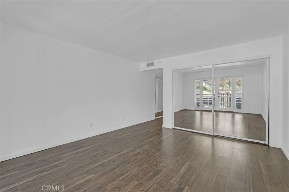 1005 Lakeview Azusa, CA 91702