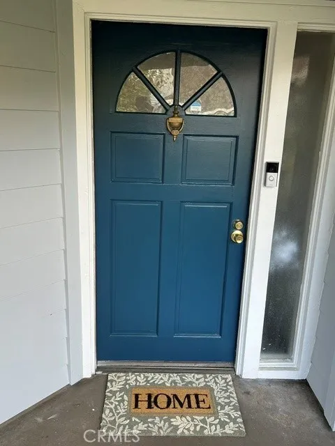 1005 Lakeview Azusa, CA 91702