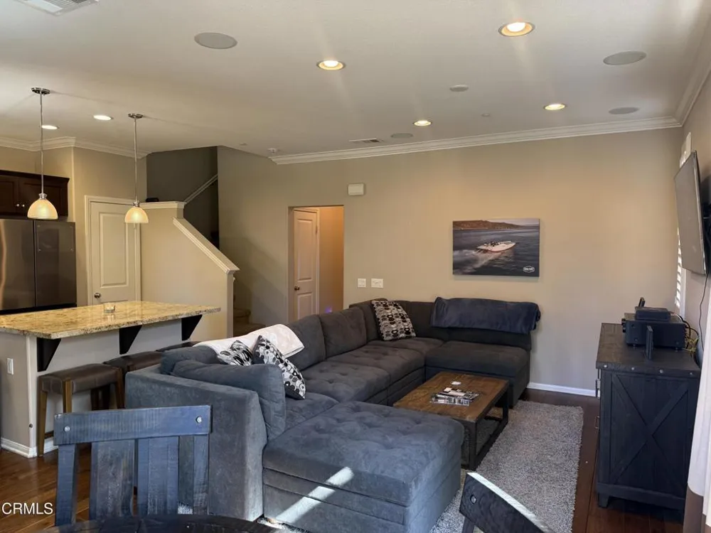 2967 Palmera Lane Simi Valley, CA 93065