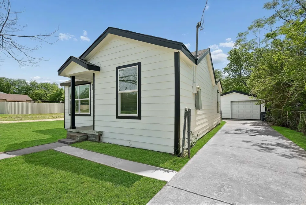 4608 Avenue G Fort Worth, TX 76105
