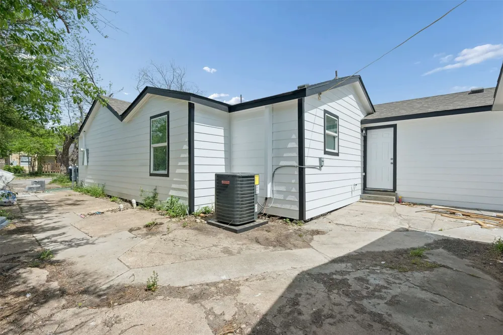 4608 Avenue G Fort Worth, TX 76105