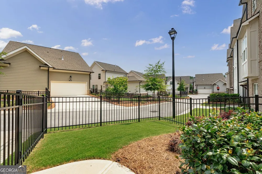 4989 Sealy CIR Peachtree Corners, GA 30092