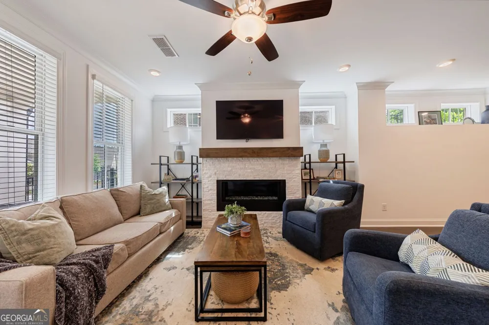 4989 Sealy CIR Peachtree Corners, GA 30092