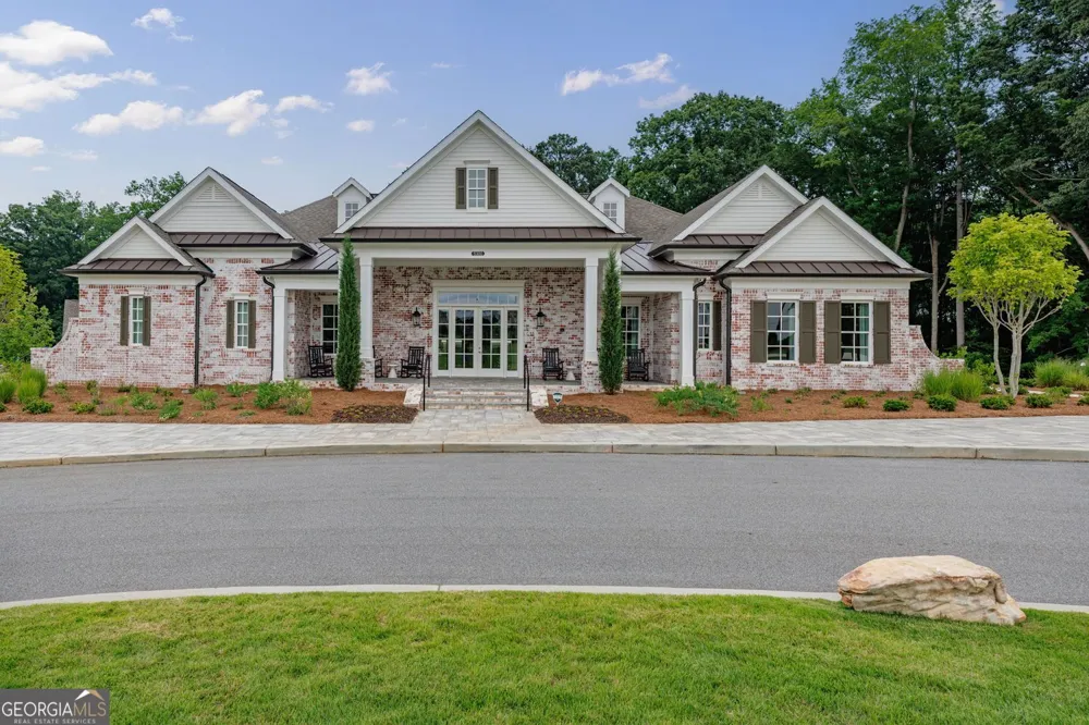 4989 Sealy CIR Peachtree Corners, GA 30092