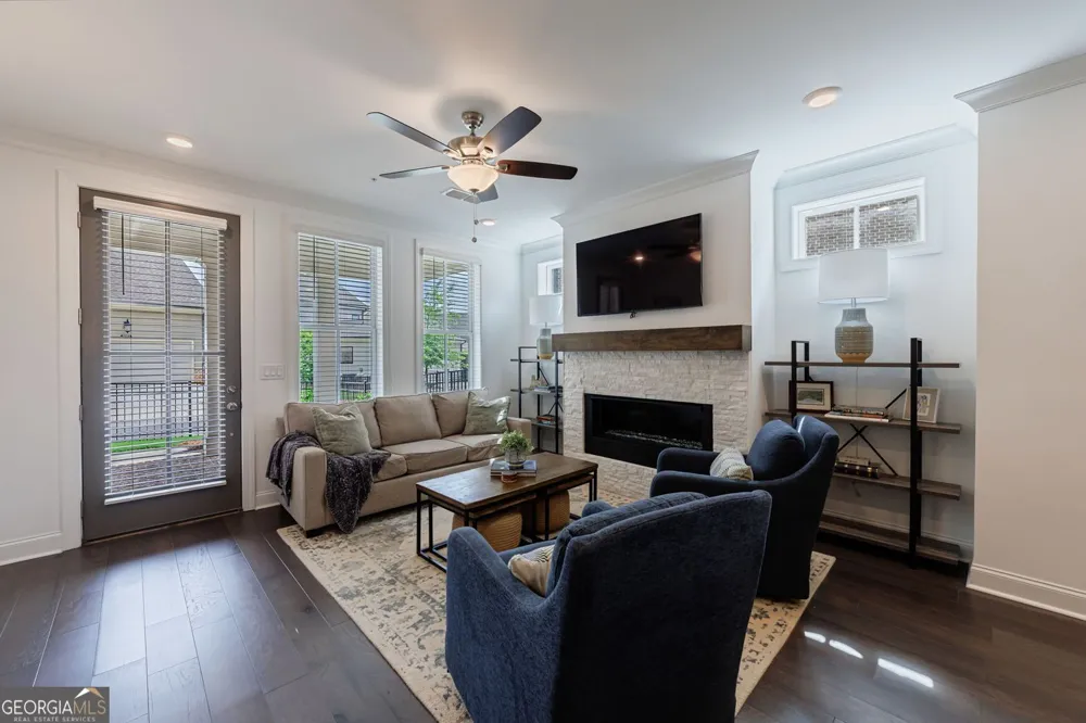4989 Sealy CIR Peachtree Corners, GA 30092