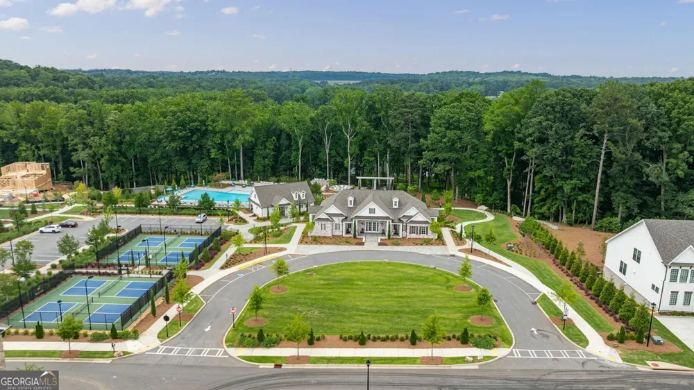 4989 Sealy CIR Peachtree Corners, GA 30092
