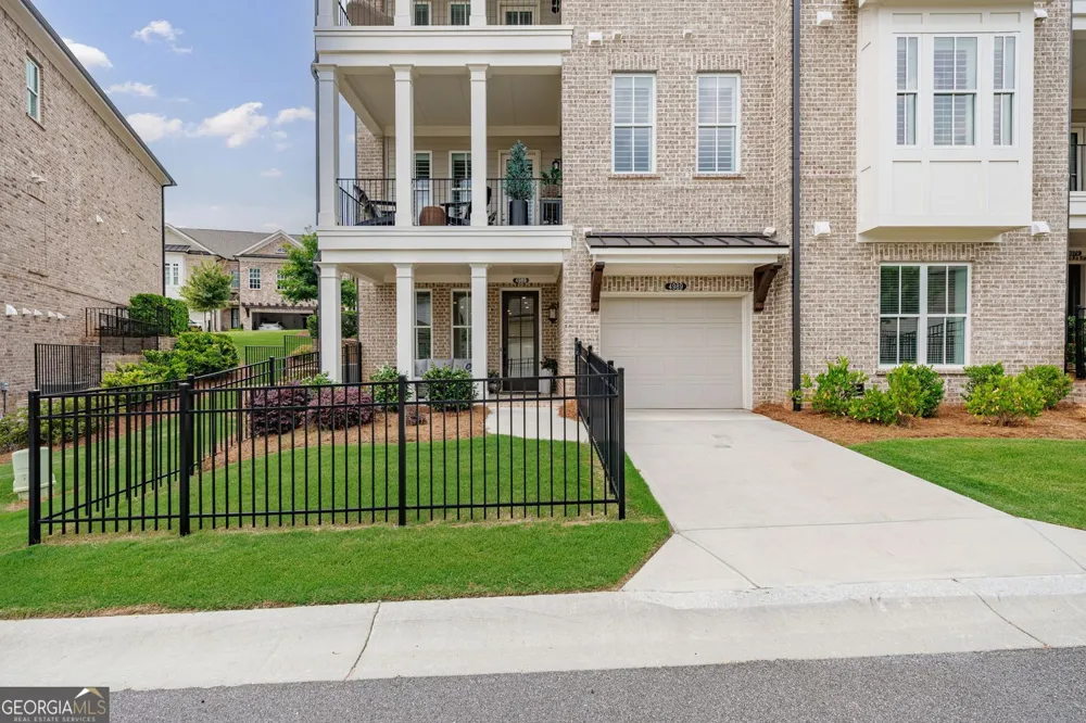 4989 Sealy CIR Peachtree Corners, GA 30092