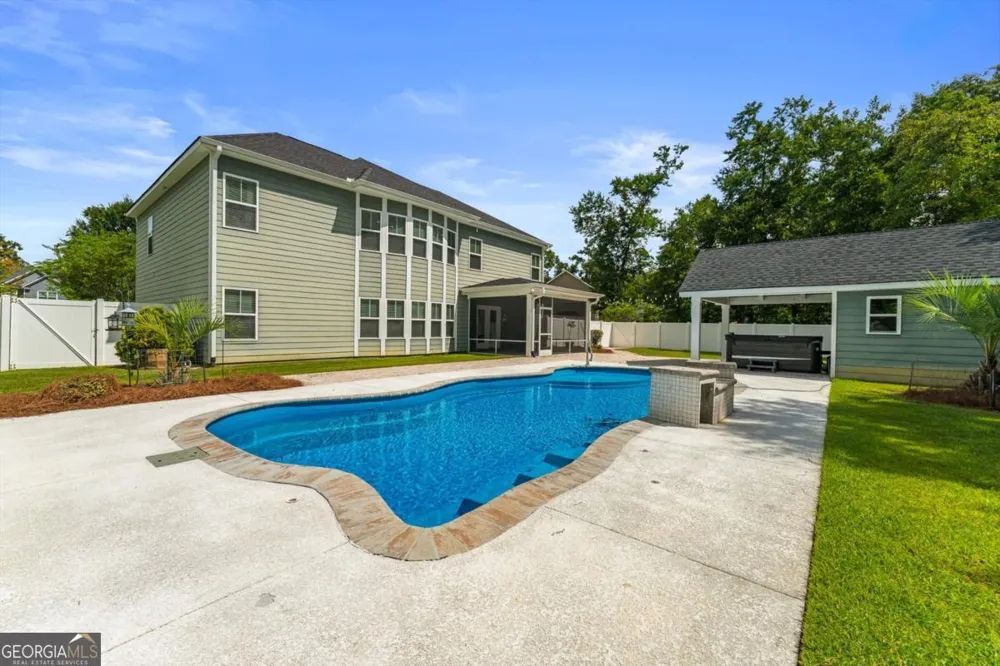 108 Henry CT Rincon, GA 31326