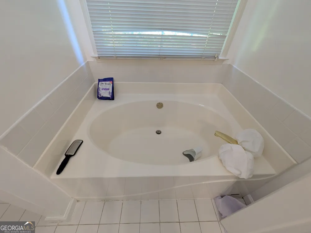 1918 Ascot TER NW Acworth, GA 30102