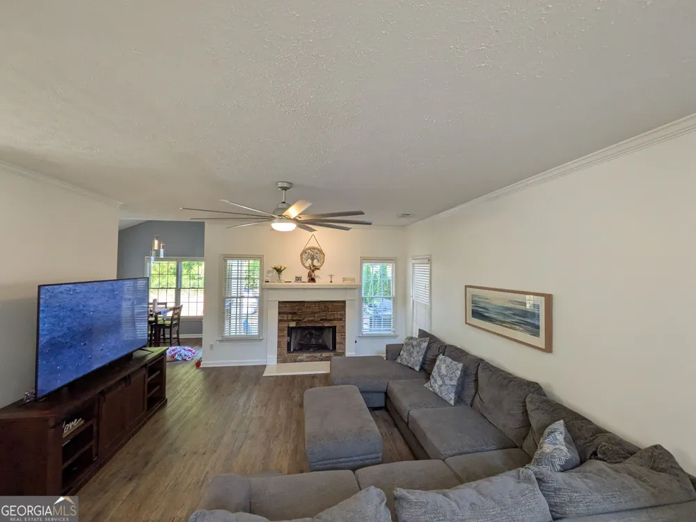 1918 Ascot TER NW Acworth, GA 30102