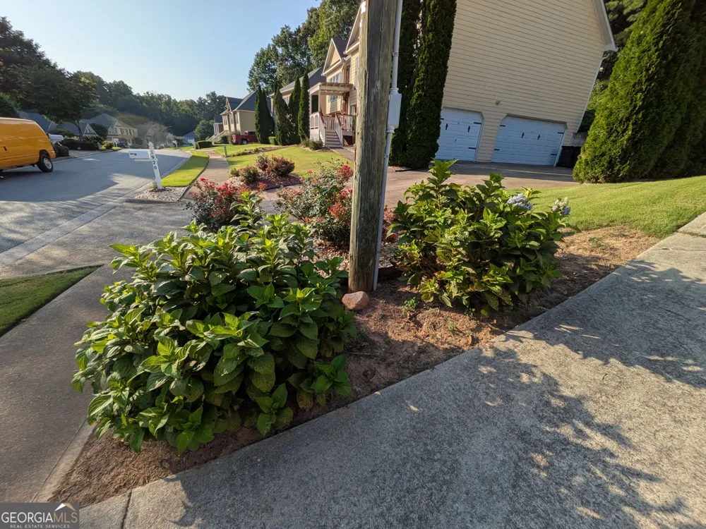 1918 Ascot TER NW Acworth, GA 30102