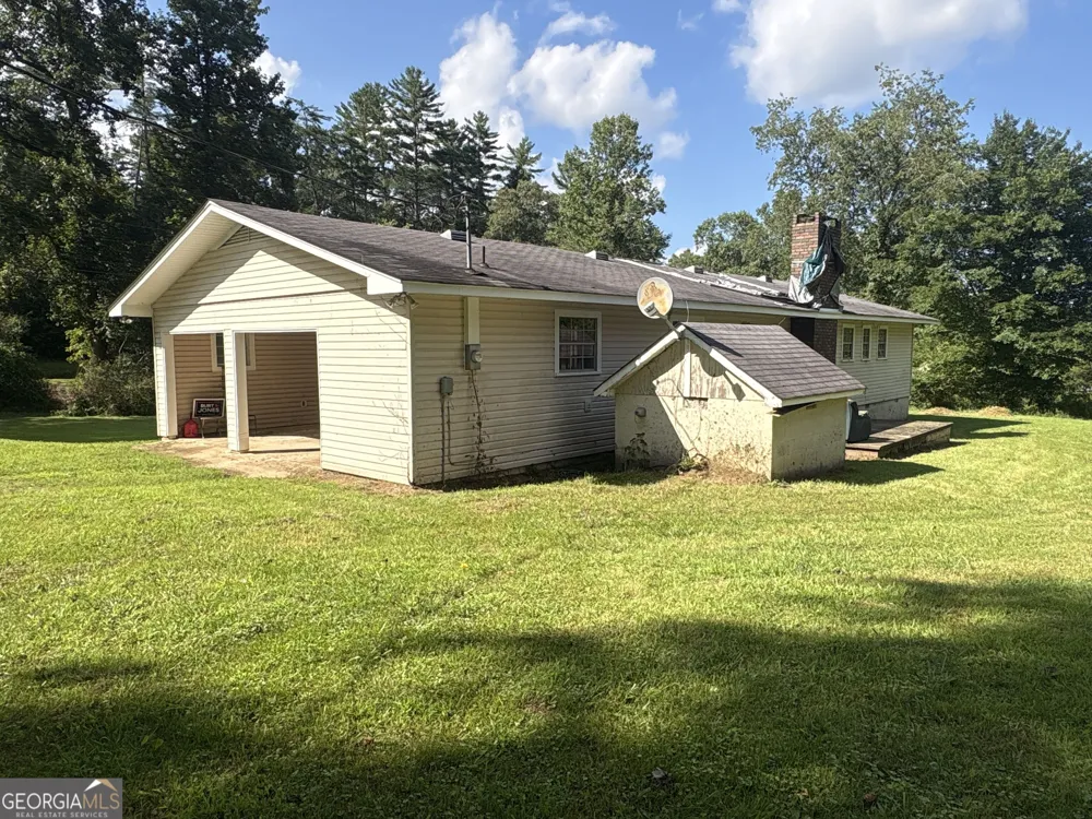 6090 Murphy HWY Mineral Bluff, GA 30559
