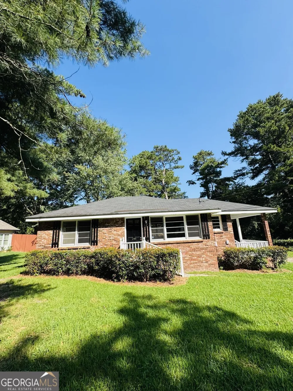246 Bruce ST Loganville, GA 30052