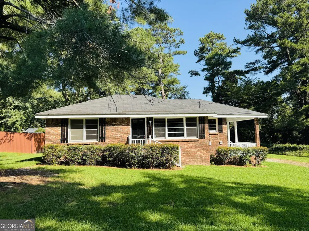 246 Bruce ST Loganville, GA 30052