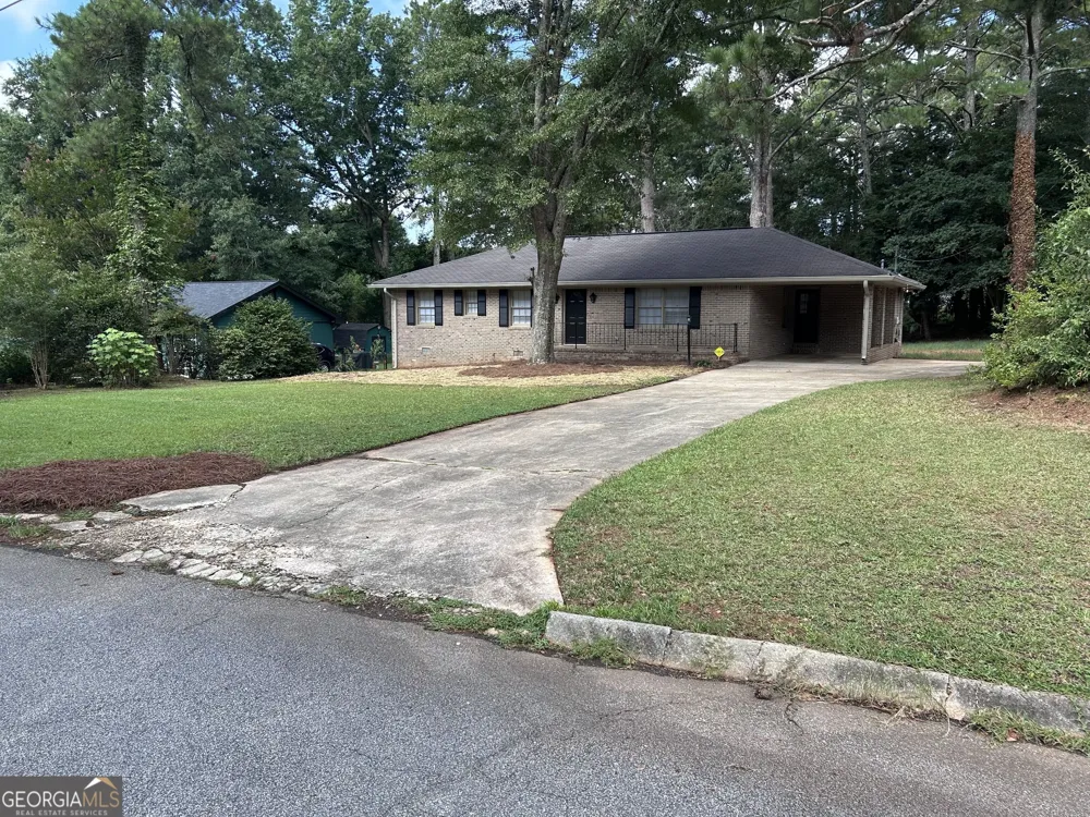 109 Forestwood DR Griffin, GA 30223