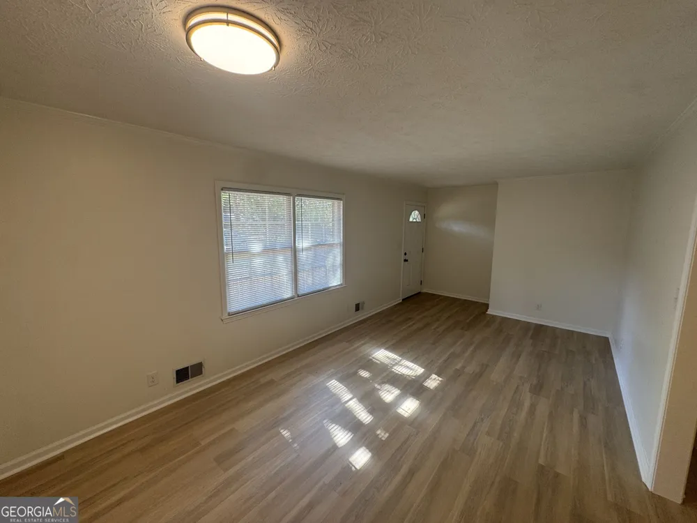 109 Forestwood DR Griffin, GA 30223