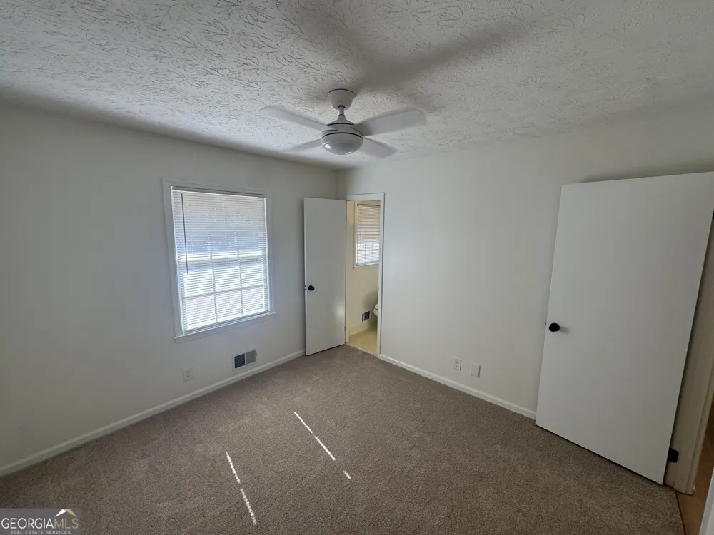 109 Forestwood DR Griffin, GA 30223