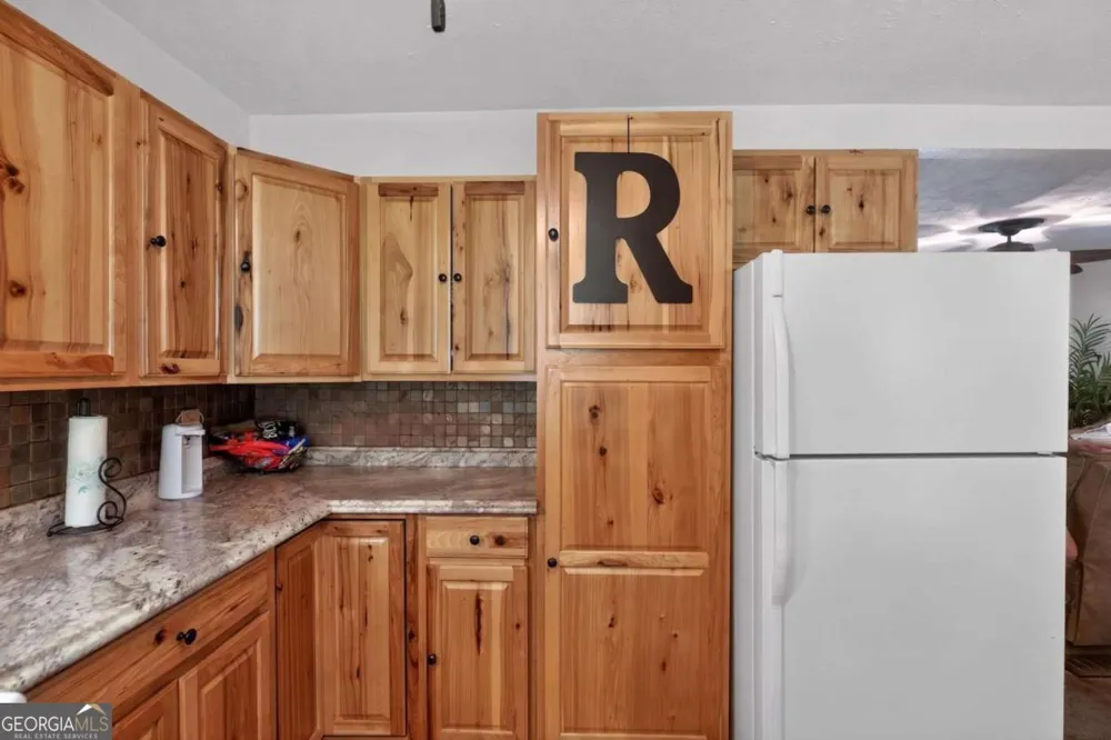 3092 Hicks RD SW Marietta, GA 30060